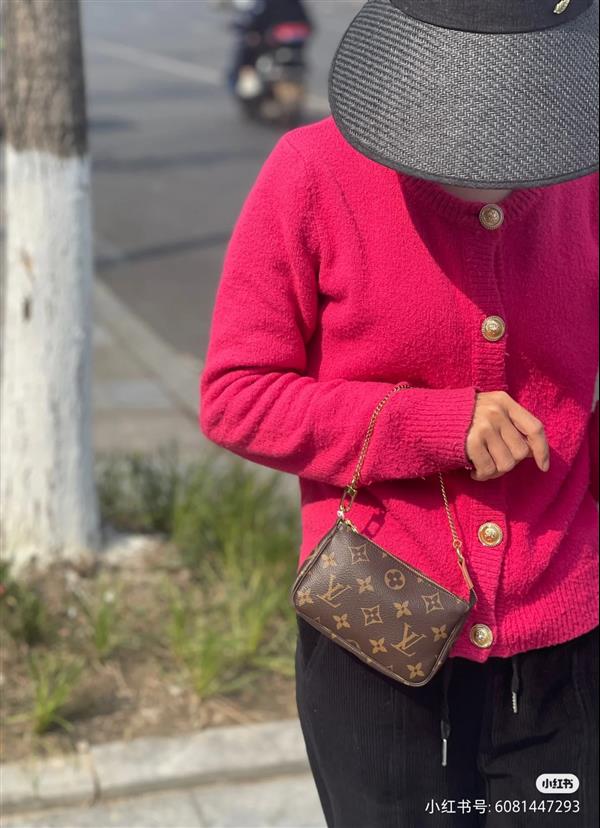 2026122105434703 580